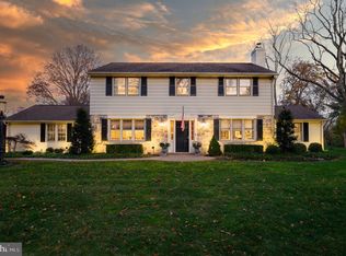 1 Thornpath Ln, Rose Valley, PA 19063