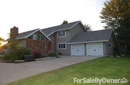 FRONT SIDE
						:
						NEW MAINT. FREE SIDING, DOORS, WINDOWS & DECKING. ROOM ON LOT FOR ADD. 2 CAR GAR