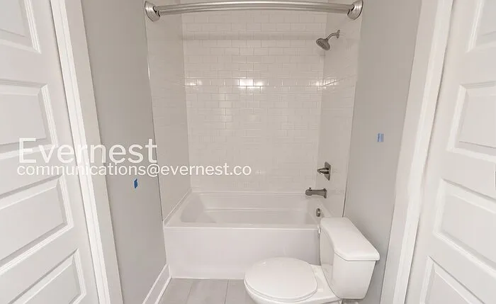 2115 Burns St — Photo 16