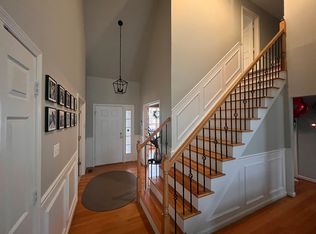 6027 Woodlake Ln, Alexandria, VA 22315