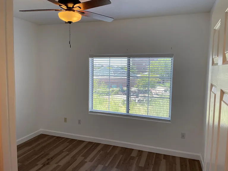 4455 E Paradise Village Pkwy S #1060 — Photo 25