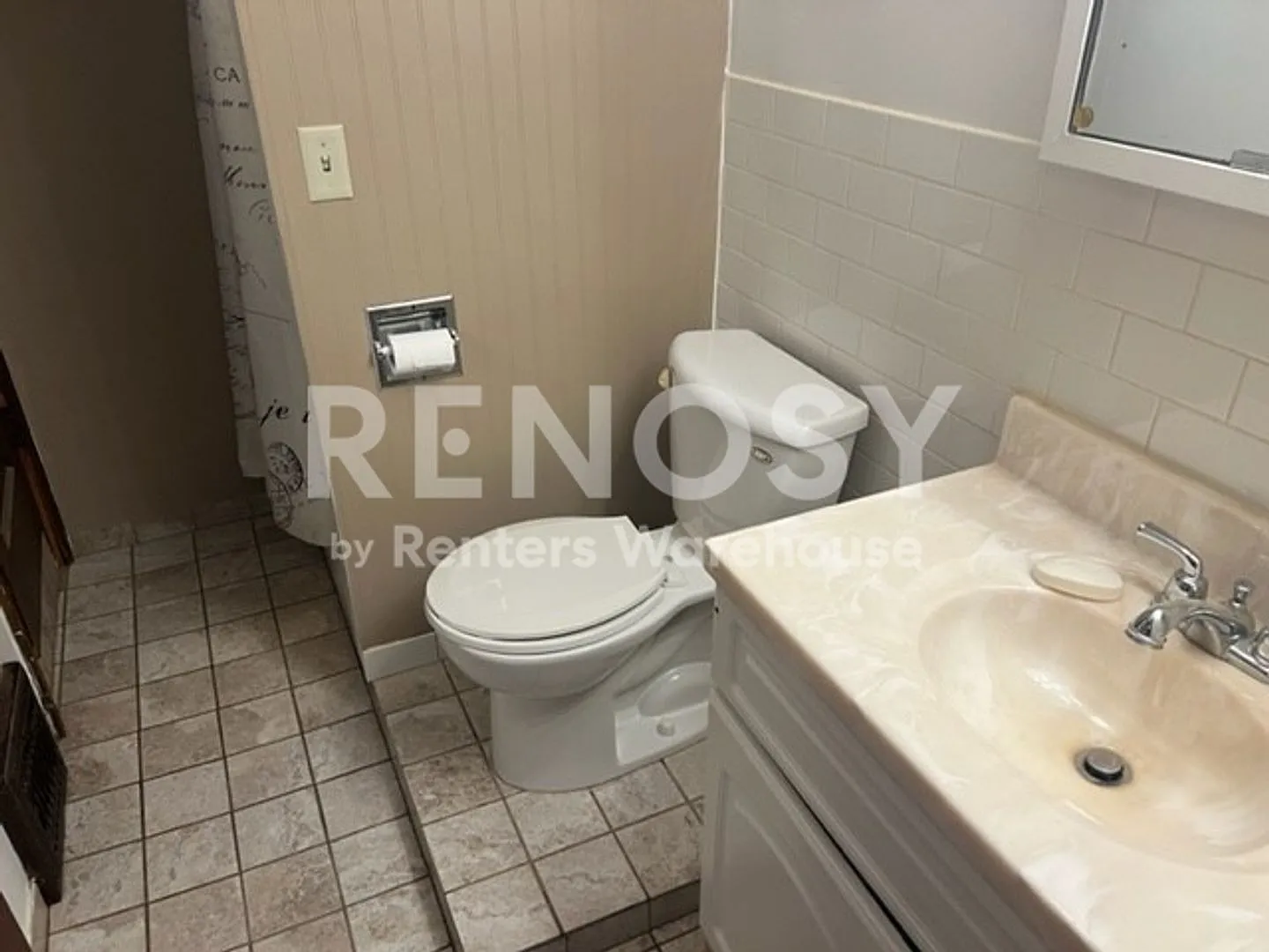 1BD/1BA Duplex in Saint Paul Available Now Utilities Included with Rent!! — Photo 2
