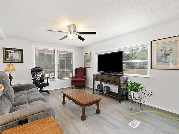 4th image of 7858 Suncoast Dr