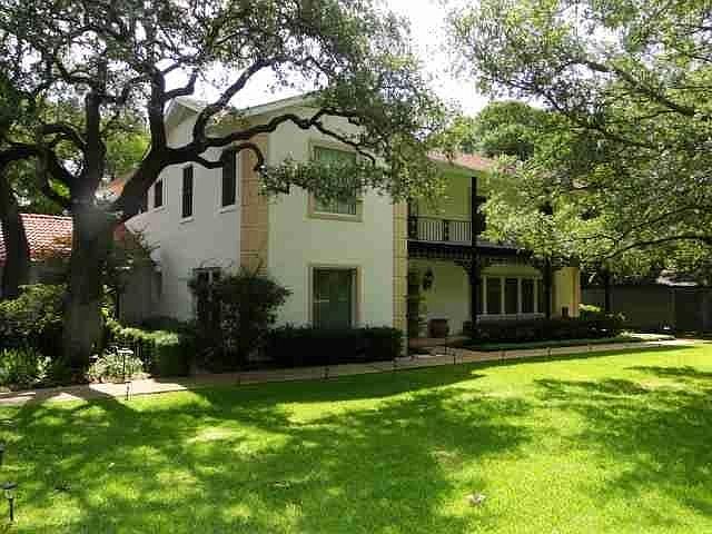 1st image of 2607 Lake Air Dr
