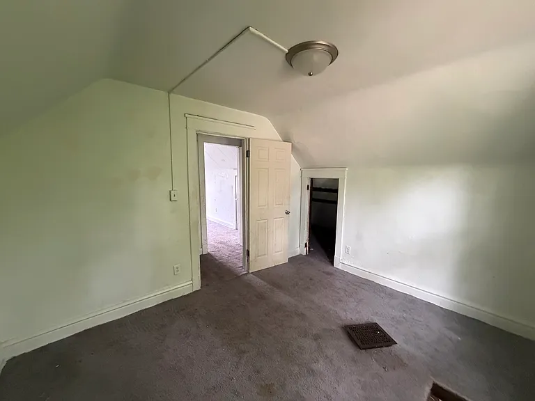 3001 W Seibold St — Photo 16