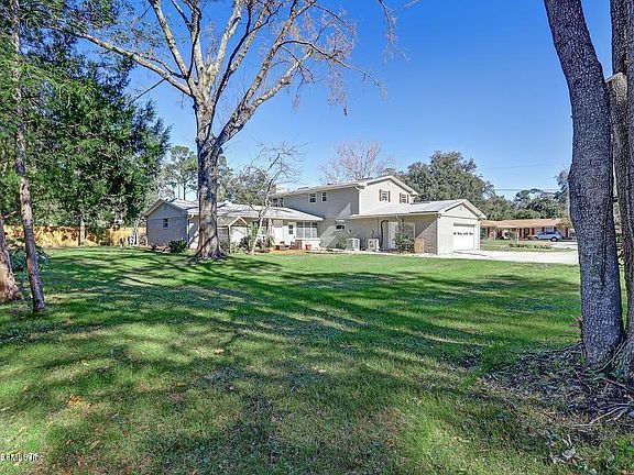 2nd image of 3366 Hollycrest Blvd