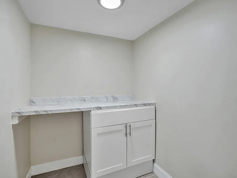 4222 Inverrary Blvd — Photo 15