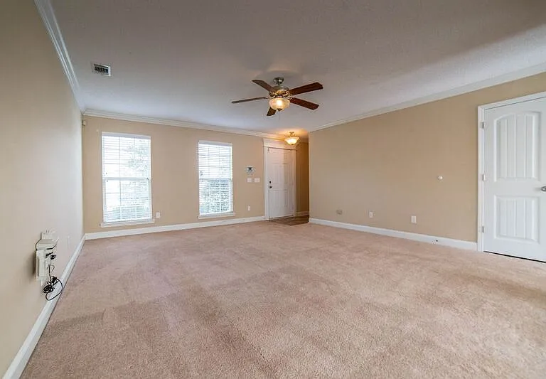 211 Augusta Way — Photo 8