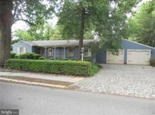 219 W Pearl St, Burlington, NJ 08016