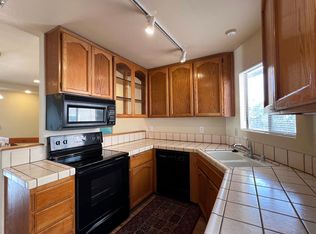 1121 Eureka St APT 3, San Diego, CA 92110