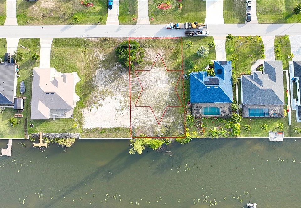 1st image of 209 SW 21st St