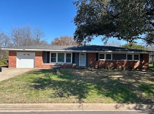 2131 La Porte Dr, Waco, TX 76710