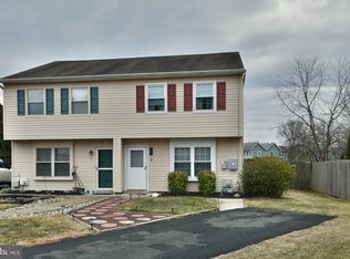 6 Carriage Dr, Horsham, PA 19044