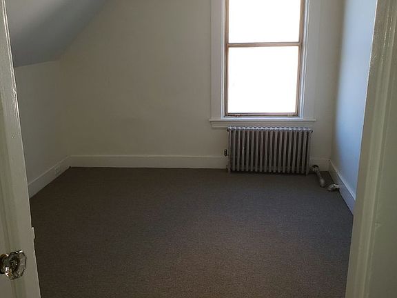 3rd image of 362-364 East St #362-302
