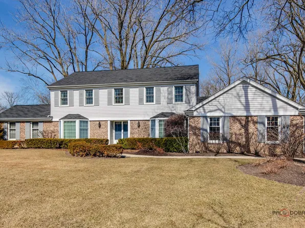 950 W Old Mill Rd, Lake Forest, IL 60045