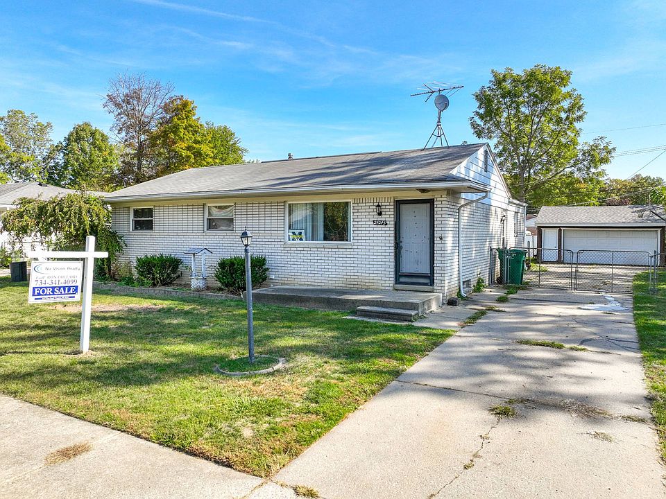 1st image of 24245 Woodland Dr