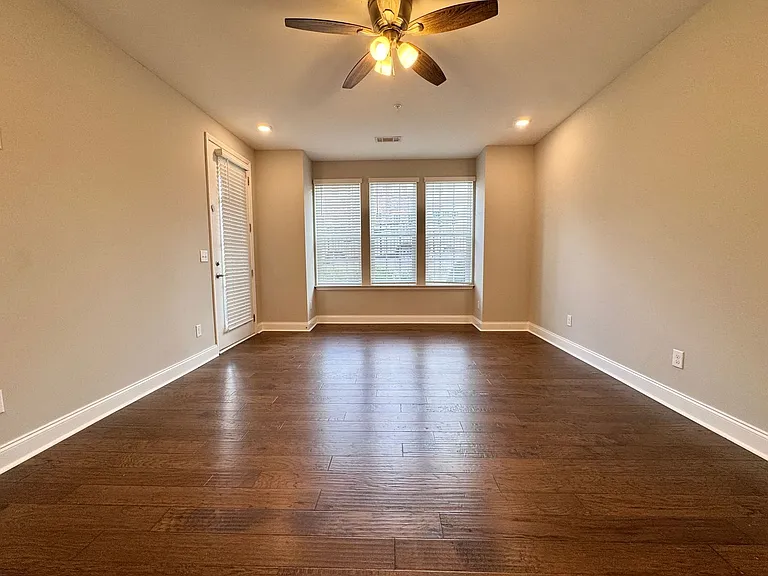 900 Vintage Green Ln #104 — Photo 10