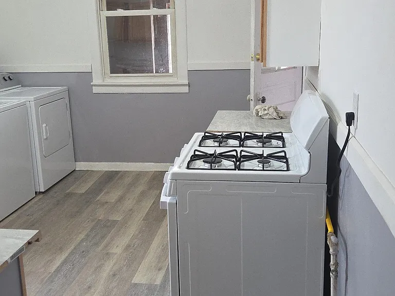 14 Grand Blvd #6 — Photo 11