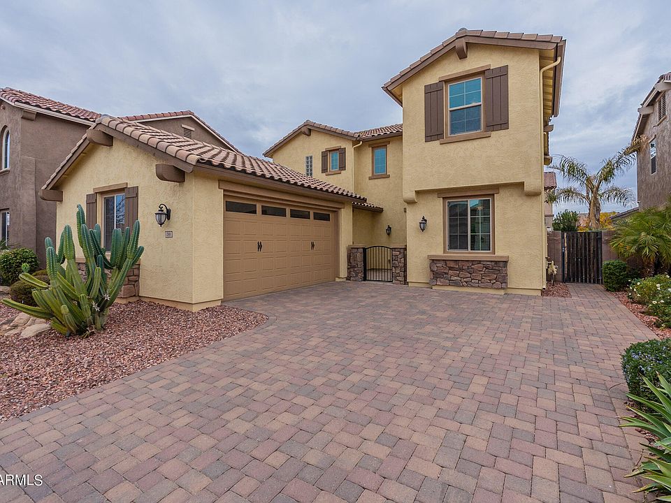 1st image of 268 E KAIBAB Drive