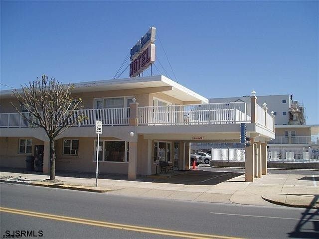 1st image of 840 Ocean Ave #13