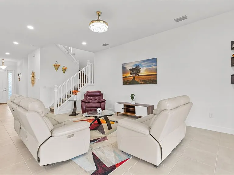 32558 Tree Of Life Ave — Photo 7