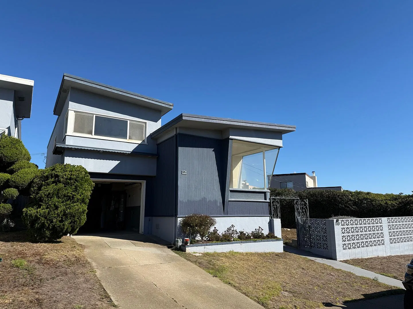 Spacious Westlake Home — Photo 1