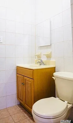 Rented by Chous Realty Group Inc | media 25