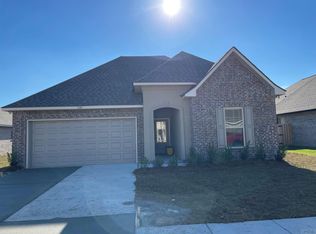 234 Magazine Loop, Thibodaux, LA 70301