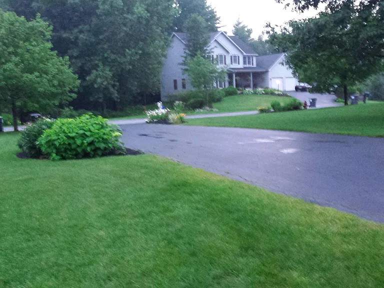 Long driveway; Private cul-de-sac street.