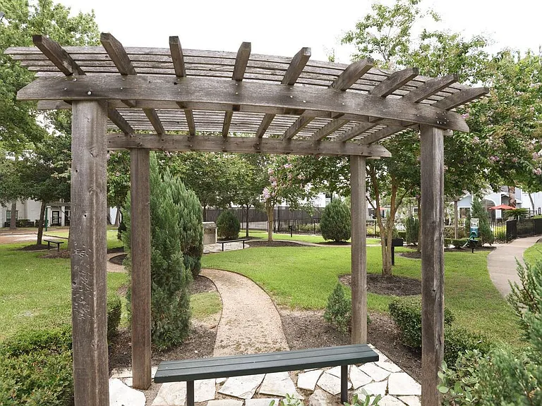 Green Tree Place — Photo 35