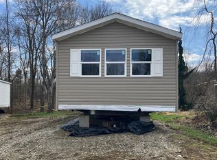 1088 S Park Dr #1088, Brookfield, OH 44403