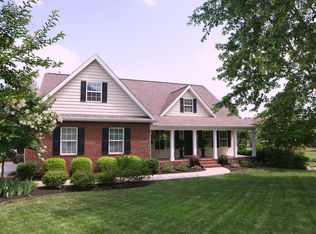 127 Ashley Ct, Athens, TN 37303