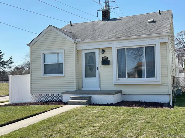 2155 Progress Ave, Lincoln Park, MI 48146