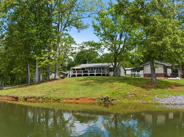 2378 Bellview Ln, Young Harris, GA 30582