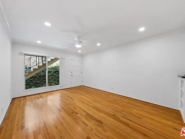 1037 11th St #1 — Photo 3