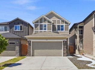 107 E Savanna Way NE, Calgary, AB T3J 0Y6