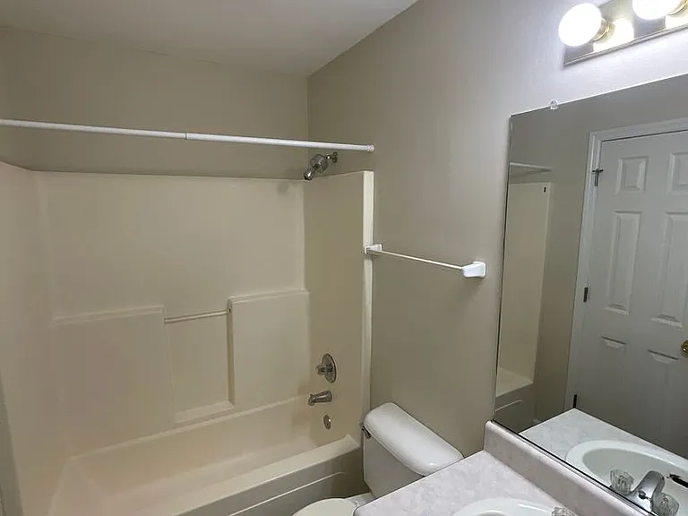 413 Northrop Pl — Photo 11