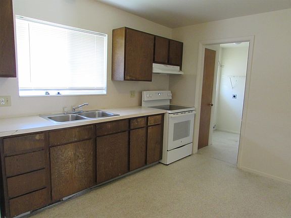 4th image of 4144 S 3200 W APT 1