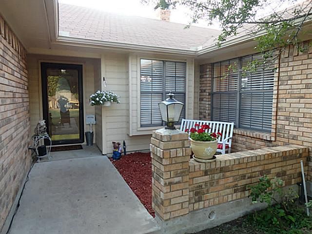 1st image of 1119 Lois Ln