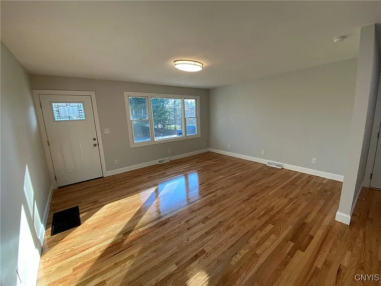 3299 Mohawk St — Photo 5