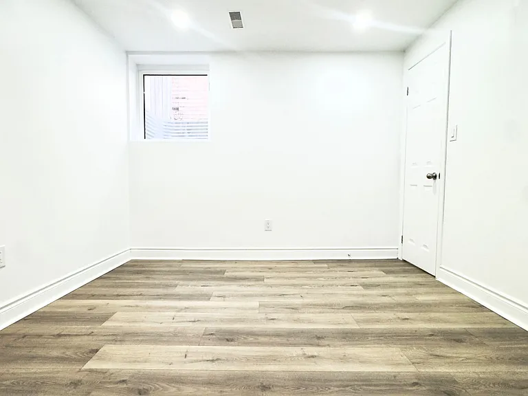 4 Campview St — Photo 17