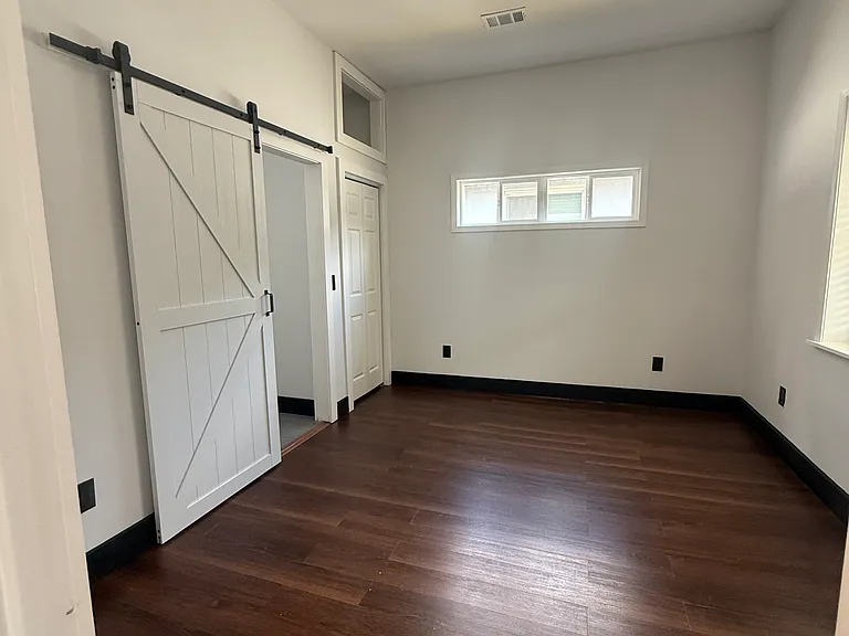 1073 Harwell St NW — Photo 34