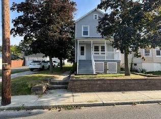 14 Hart St, Sayreville, NJ 08872
