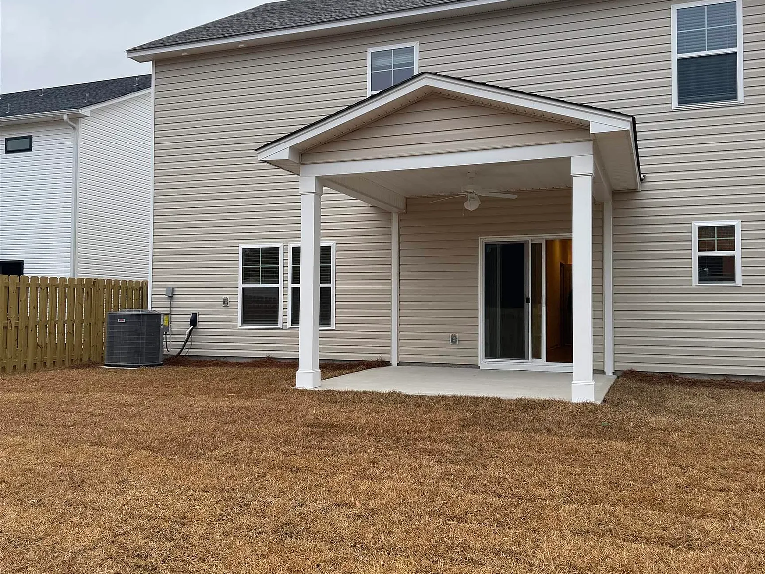 4 bed, 2180 sqft, $2,600 — Photo 4