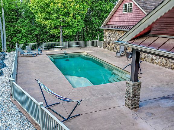 147th image of 167 Tailwater Rd