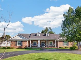 826 Lois Ln, Bowling Green, KY 42104