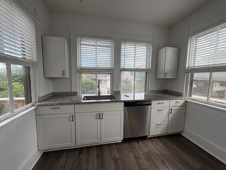 2461 Rivermont Ave #A — Photo 6