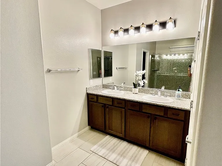 173 Elexese Ct — Photo 18