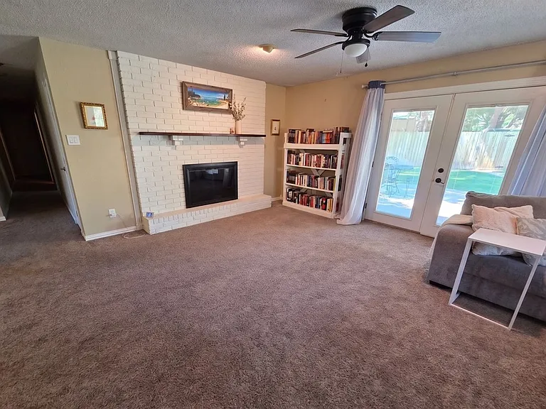 1604 Layton Ct — Photo 16