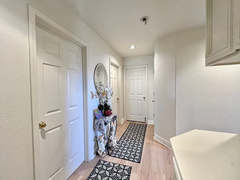 2351 Fairhaven Dr — Photo 5